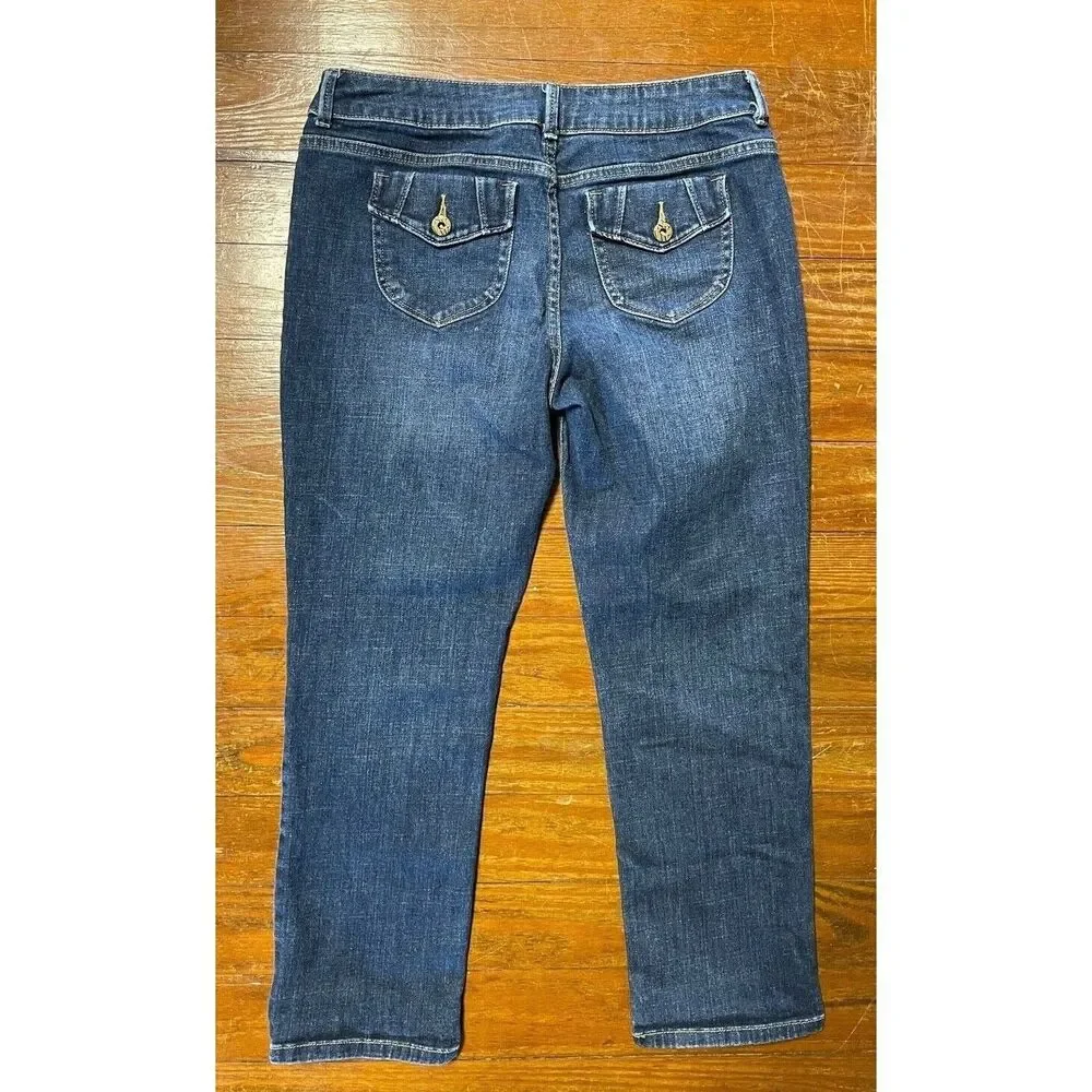 Simply Vera Vera Wang Straight Leg Jeans Size 6 Denim Logo Pockets Medium Wash